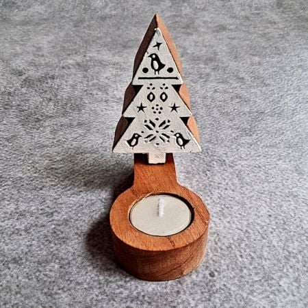 Handcrafted Wooden Christmas Tree T Light Set of 5